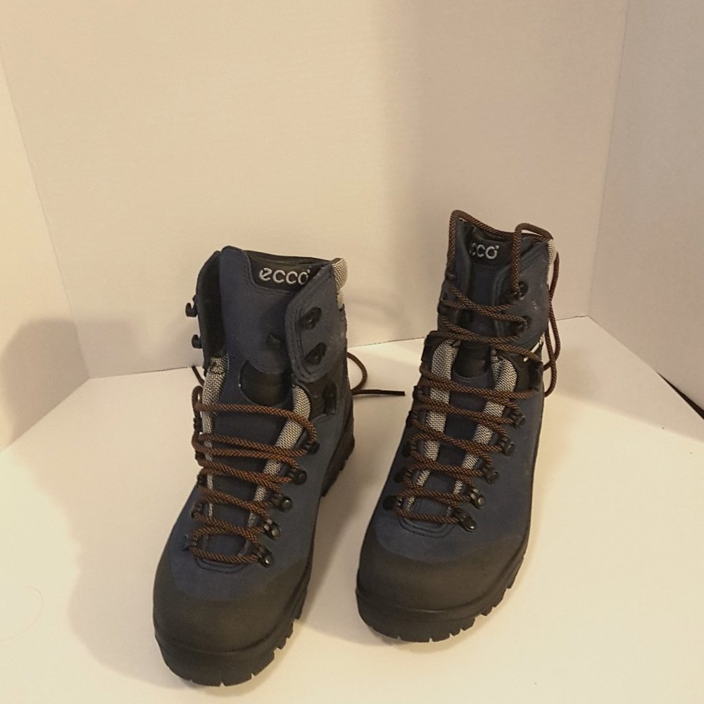 mountaineer boots